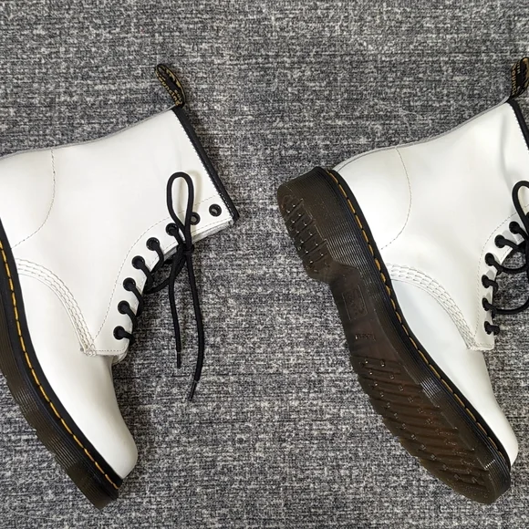 Dr. Martens White 1460s - Picture 3 of 6